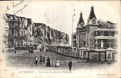 CPA Le Treport le casino vue prise de l'Esplanade 