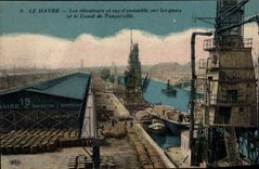 CPA Le Havre Les elevaleurs et vue d'ensemble sur les quais et le Canal de Tancarville 