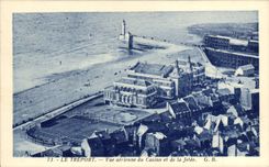 CPA Le Treport Vue aerienne Casino et de la Jetee 