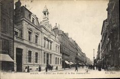 CPA Rouen l'Hotel des Plage et la Rue Jeanne d'Arc 