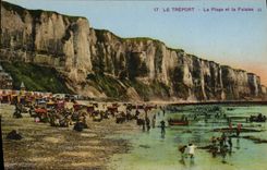 CPA Le Treport La Plage et la Falaise 