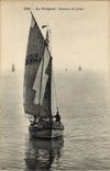 CPA Le Treport Bateaux de peche 