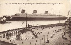 CPA Le Havre Entree du grand Paquebot Normandie dans le port Havre 