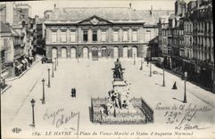CPA Le Havre Place du Vieux Marché et Statue d'Augustin Normand 