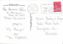 CPA Grasse A Mmes La Vieille Ville dominee par la Cathedrale