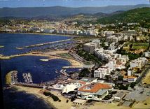 CPA Cote d'Azur Cannes A M Vue par avion du Palm Beach du port et du port Pierre Canto 
