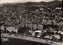 CPA En Cote d'Azur Cannes Alpes Martitimes Vue generale La Croisette La plage Les Hotels Le Super Ca