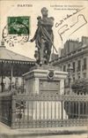 CPA Nantes La Statue de Cambronne Cours de la Republique 