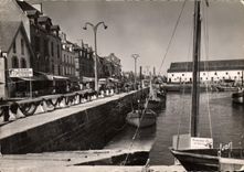 CPSM Le Croisic L Inf un coin du port 