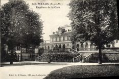 CPA Meaux S et M Escaliers de la Gare 
