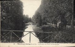 CPA Moret sur Loing S et M L'Orvanne au Pont de Bourgogne 