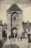 CPA Moret La Porte de Bourgogne promeneurs
