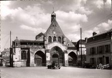 CPSM Provins (S et M) L'Eglise Saint Ayoul