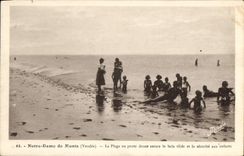 CPA Notre Dame de Monts (Vendee) La Plage en pente douce assure la bain tiede et la securite aux enf