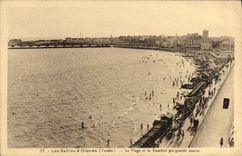 CPA Les Sables d'Olonne (Vendee) La Plage et la Remblai par grande maree