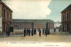 CPA Poitiers La Caserne du 33e D'Artillerse