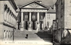 CPA Poitiers Façade du Palais de Justice