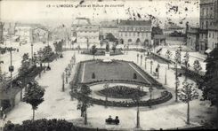 CPA Limoges Place et Statue de Jourdan