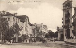 CPA Vittel Avenue Ambroise Bouloumie 