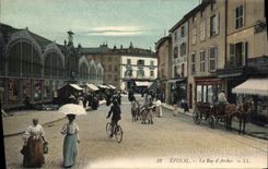 CPA Epinal La Rue d'Arches 
