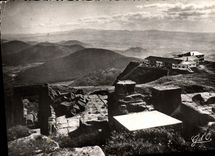CPSM L'Auvergne Sommet du Puy de Dome Ruines du Temple de Mercure et Chaine des Puys Sud 
