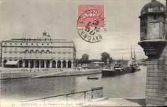 CPA Bayonne Le Theatre et les Quais 