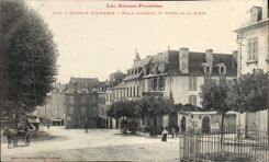 CPA Les Basses Pyrenees Oloron Ste Marie Place Gambetta et Hotel de la Poste 