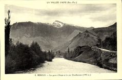 CPA La Vallee d'Aspe Basses Pyrenees Beduos Le gave d'Aspe et le pic Oueillarisse 