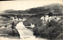 CPA Cambo les Bains B P vue generale la Nive et le Mont Ursuya 