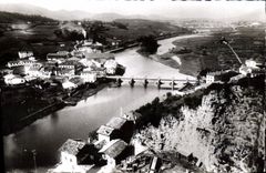 CPA Behobie B Pyr La Bidassoa Le Pont International L'lle des Faisans et Irun 