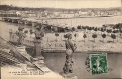 CPA Bayonne La Place du Reduit Le Pont Saint Esprit et vue generale de Saint Esprit 