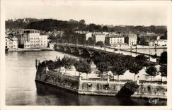CPA Bayonne Le Reduit et le Pont St Esprit 