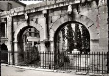 CPM Nimes Porte D'Auguste