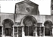 CPM Saint Gilles Eglise Abbatiale