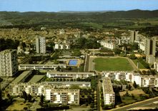 CPM Bagnols Sur Ceze Vue Aerienne De La Ville Et De I'Ensemble