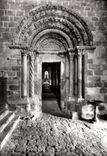 CPM Coustouges Interieur de l'Eglise Romane L'Abside