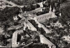 CPM Abbaye Saint Michel De Frigolet Tarascon Vue Aerienne