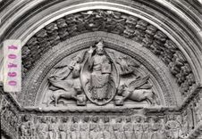 CPM Arles Sur Rhone Saint Trophime d'Arles Le Tympan