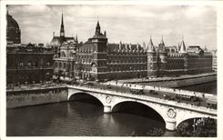 CPA Paris En Flanant Le Palais De Justice