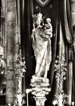 CPM Paris Et Flanant Cathedrale Notre Dame Statue