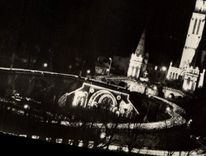 CPSM Lourdes La Basilique Illuminee