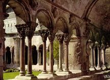 CPSM Arles Le Cloitre de St Trophime