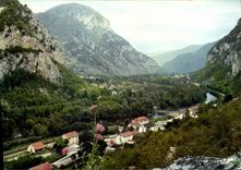 CPSM Tarascon sur Ariege Aux environs la Vallee de l'Arriege a Us at les Bains 