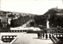 CPSM Lourdes l'Esplanade Vue sur le Chateau Port 