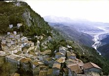 CPSM Gilette Alpes Maritimes le village la plaine du Var 