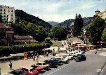 CPSM Chatelguyon P de D station thermal d'Auvergne le parc et l'etablissement Thermal 