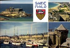 CPSM La Bretagne en Couleurs Saint Malo L et V Cite fortifiee le bassin a flot et les remparts le fo