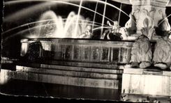 CPSM Aix en Provence Grande Fontaine sur la Rotonde la Nuit 