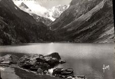 CPSM Lac de Gaube Htes Pyr Le Lac au fond le Vignemale 