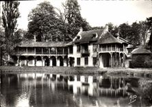 CPSM Versailles Seine et Oise Le Petit Trianon La Maison de la Reine 